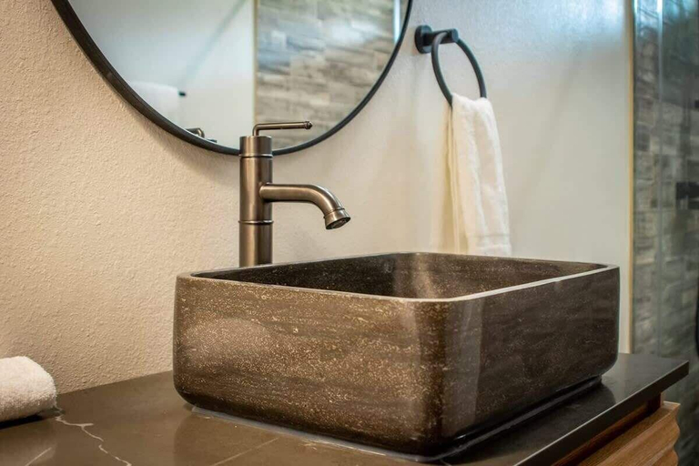 Bathroom 4, @ Marbella Lane - The Wine Mine Desert Escape, San Bernardino