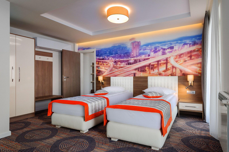 Bedroom 1, Plaza35, Sibiu