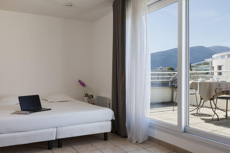 Bedroom 3, Annemasse Apparts, Haute-Savoie
