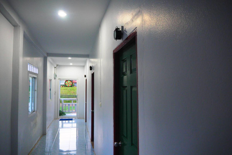 Public Area 2, Wayla Hostel - Adults Only, Ko Lanta