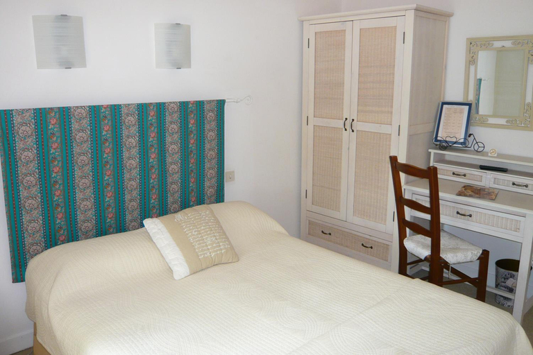 Bedroom 1, Hotel Mistral, Bouches-du-Rhône