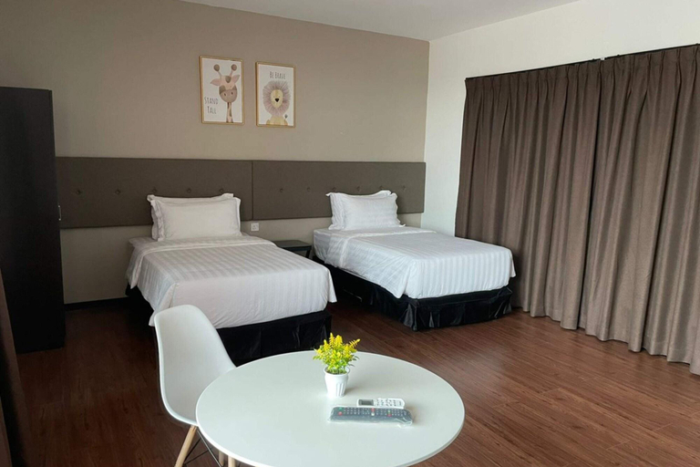 Bedroom 3, King S Lane Ipoh, Kinta