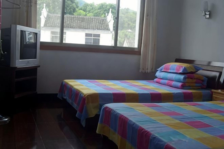 Bedroom 3, Xiangshuiju Inn, Xuancheng