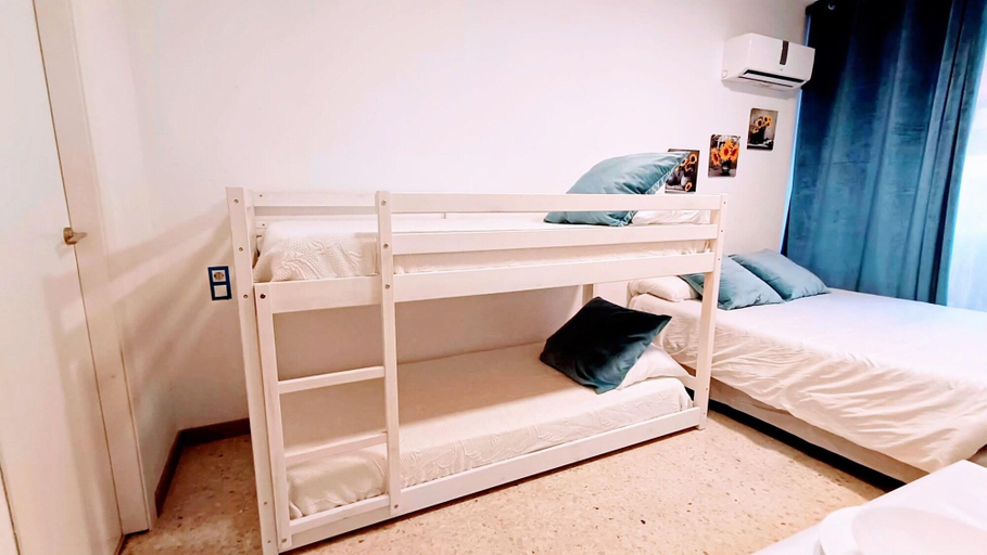 Bedroom 2, Hostal Estudios, Barcelona
