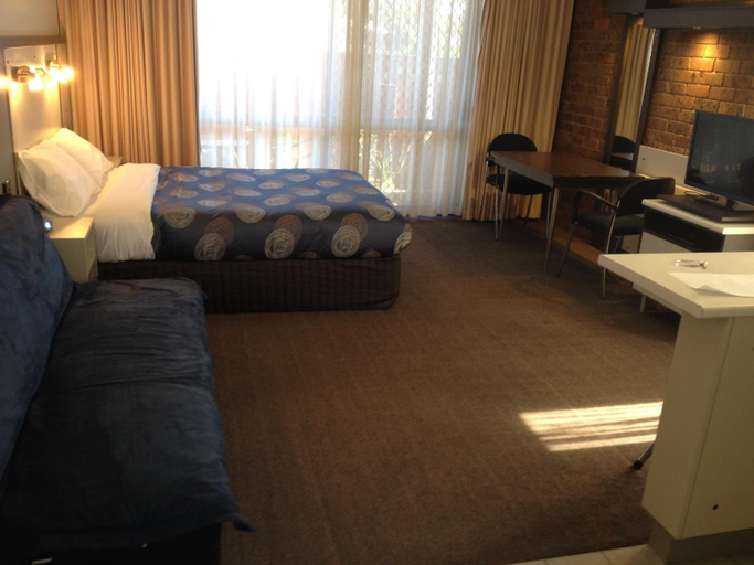 Bedroom 3, The Central Hotel Motel Lakes Entrance, E. Gippsland - Bairnsdale