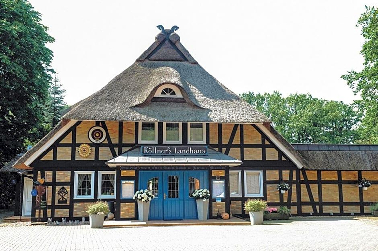 Exterior & Views 2, Romantik Hotel Kv?llners Landhaus, Celle