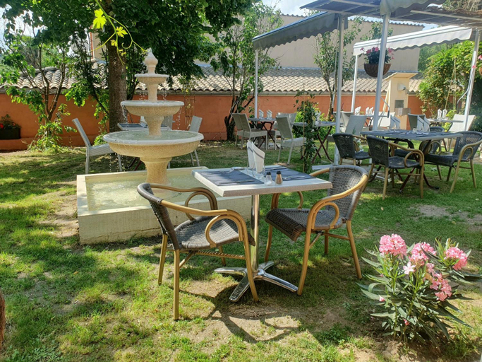 Others 5, Auberge Des Lacs Bleus, Charente-Maritime