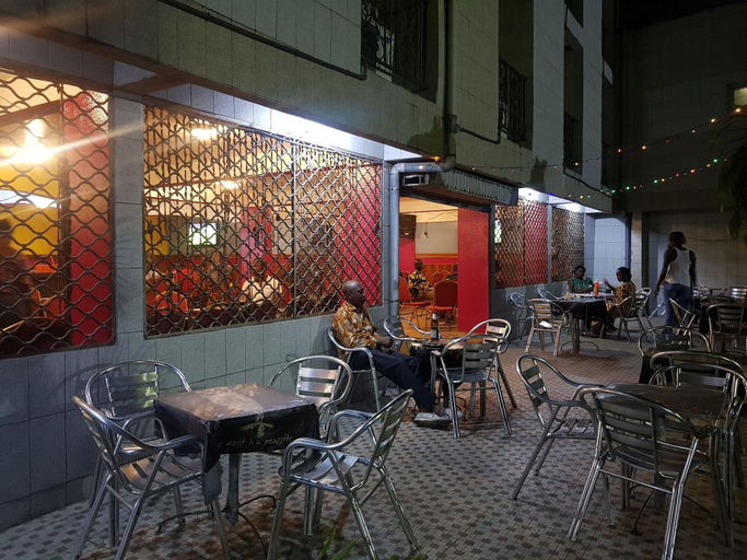 Food & Drinks 5, Saffana Hôtel, Wouri