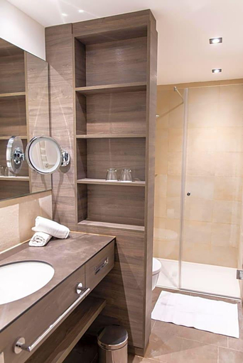 Bathroom 4, Hotel Sacher Stoiber, Passau