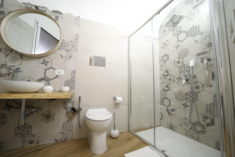 Bathroom 5, Boscò Suites, Palermo