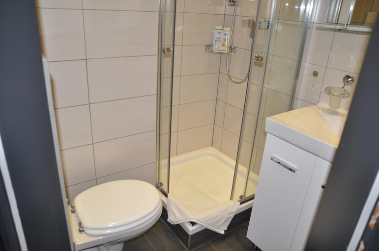Bathroom 3, Arnes Hotel Vienna, Wien