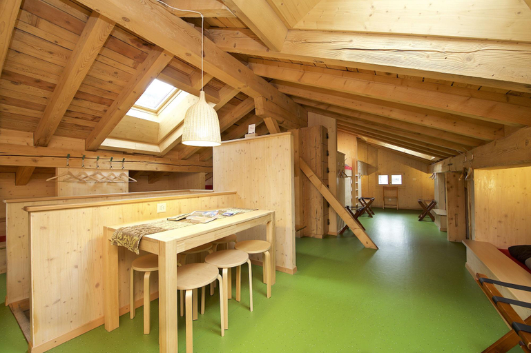 Bedroom 3, Hotel Bahnhof, Visp