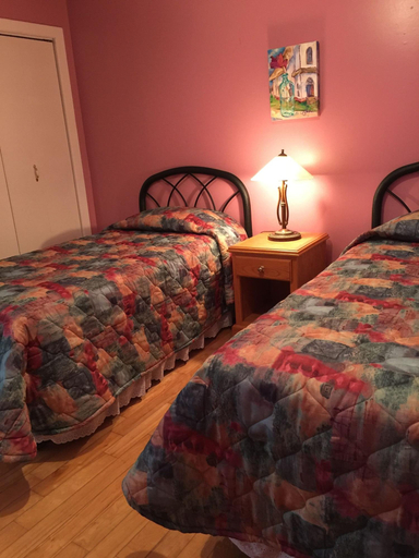 Room 2, Dreamweavers Cottages And Vacation Homes, Queens