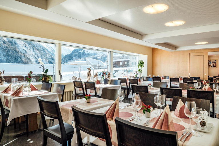 Food & Drinks 4, Hotel Restaurant La Furca, Surselva