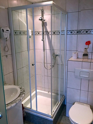 Bathroom 4, Hotel Rhein Inn, Ahrweiler