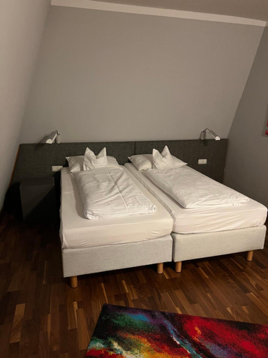 Bedroom 5, Lachnerhof, Erlangen