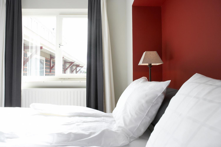 Bedroom 1, Hotel De Prins, Sittard-Geleen
