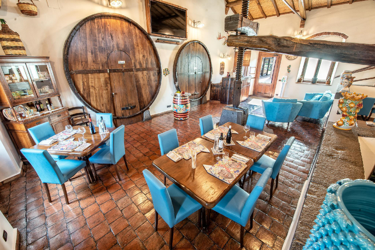 Food & Drinks 5, Etna Quota Mille, Catania