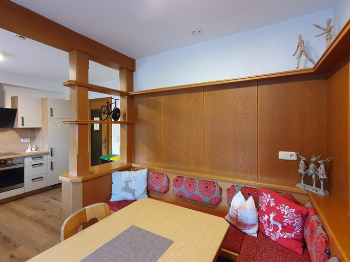 Bedroom 1, Alpking Hostel, Kufstein