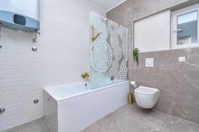 Bathroom 4, Apartment Ela, Omiš