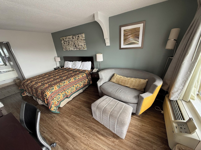 Bedroom 2, Southern Inn Manchester TN I 24, Coffee