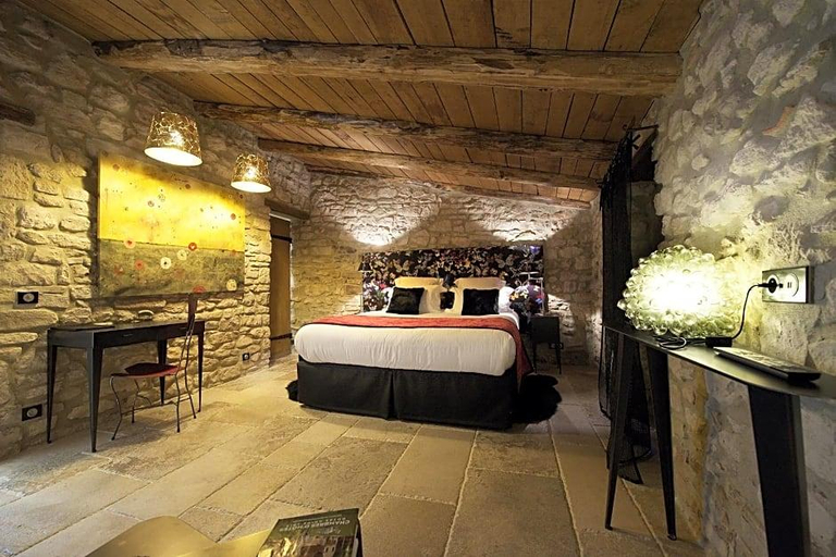 Room 5, La Maison Du Passage Chambres Spa Et Restaurant, Gard
