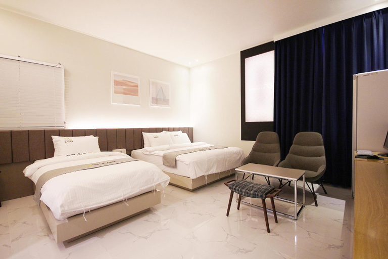 Bedroom 2, Gumi Hyeonggokdong Hotel Stay, Gumi