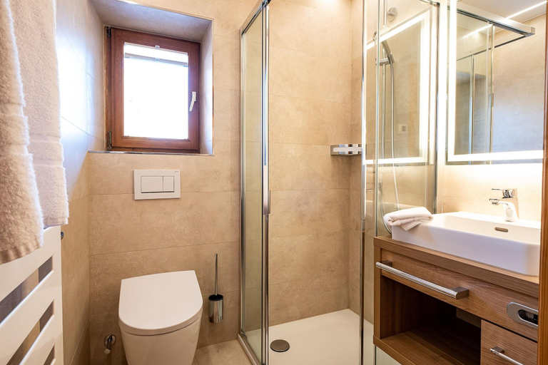 Bathroom 5, Sl Hotel, Miesbach