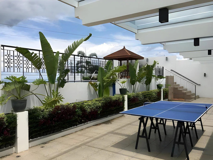 Exterior & Views, Tagaytay Hotel Sixb City Center, Tagaytay City