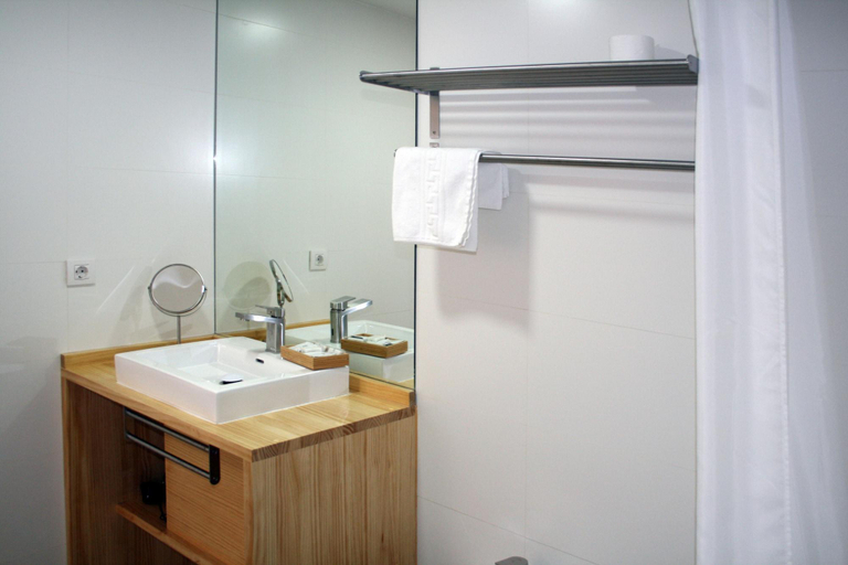 Room 4, Smart Suites Albaicin Apartamentos, Granada