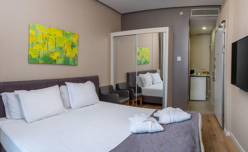 Bedroom 2, Elm Suite Hotel, Şişli