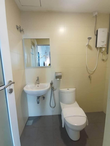 Bathroom 4, Big Tree Hotel, Temerloh