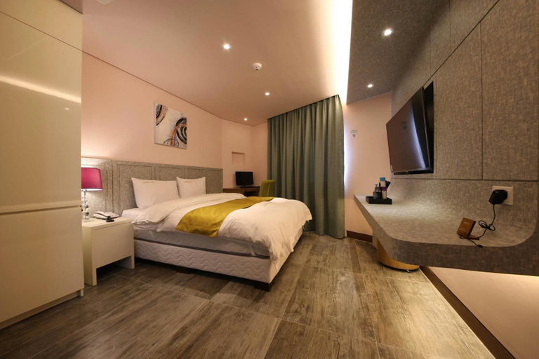 Bedroom 3, Yeongdeungpo Hotel Basic, Yeongdeungpo