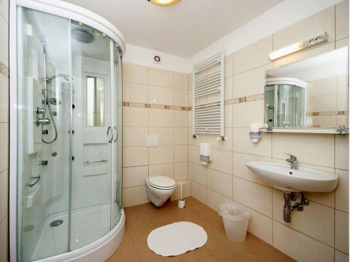 Bathroom 3, Hotel Villa Huber, Villach Land