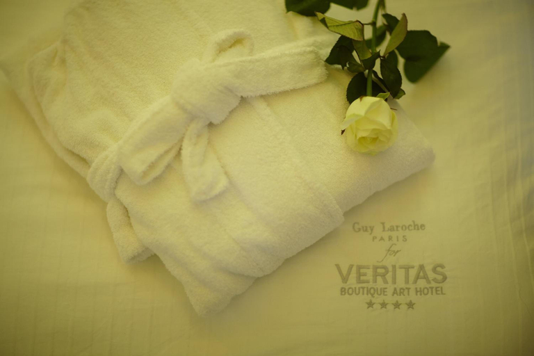 Bedroom 1, Veritas Boutique Art Hotel, Central Macedonia