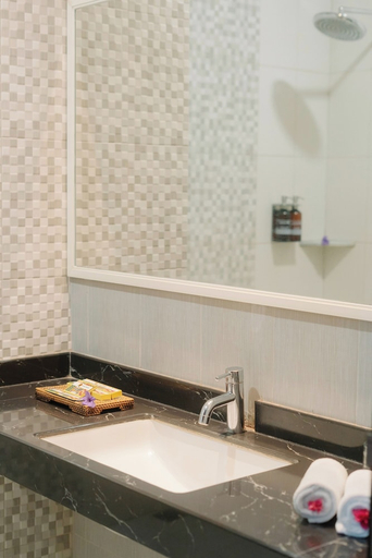 Bathroom 3, Hotel Puri Indah Subak, Lombok