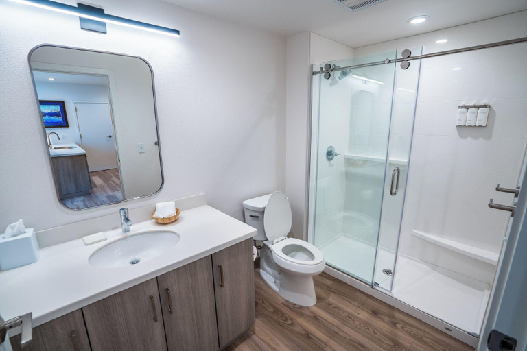 Bathroom 4, Chugach Naswik Suites, Valdez-Cordova