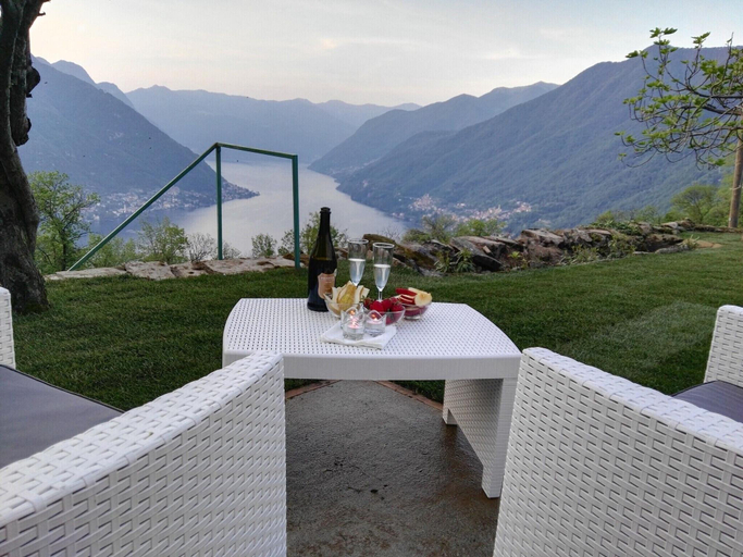 General view 5, Essentia Guest House, Como