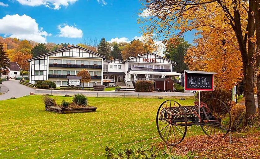 Exterior & Views 2, Hotel Restaurant Lv Denbach, Rheinisch-Bergischer Kreis