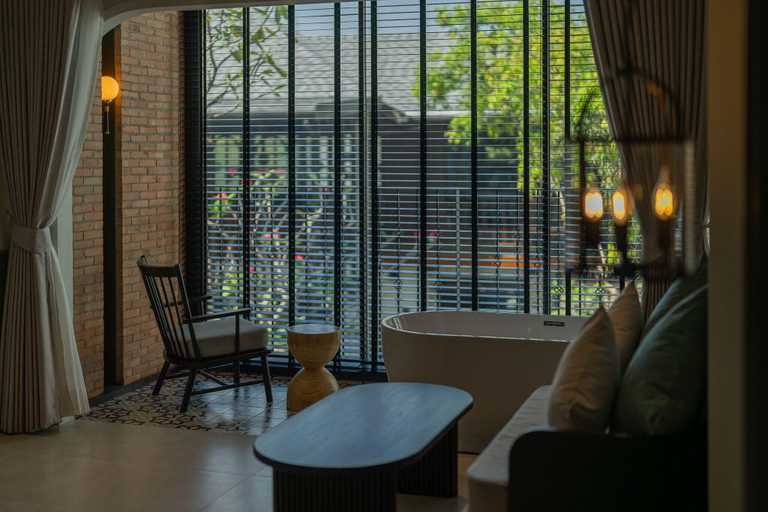 Public Area 3, Shamrock Chiangmai Hotel - Adults Only, Muang Chiang Mai