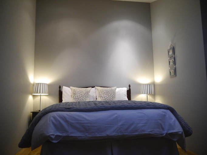 Bedroom 4, Bel Endroit, Gers