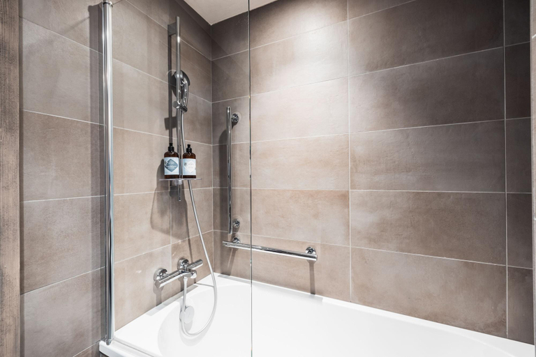 Bathroom 4, Hotel de la Roche, Savoie