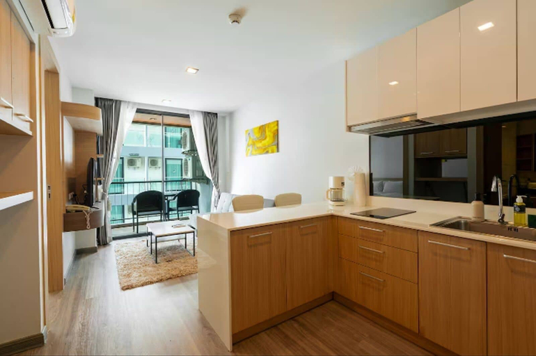 Private kitchen, Modern Studio - Kata Beach, Phuket Island