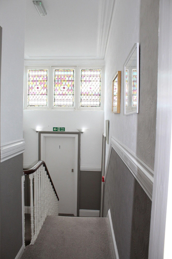 Public Area 5, ROSE COURT HOLIDAY APARTMENTS, Torbay