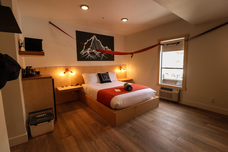 Bedroom 3, LOGE Leavenworth, Chelan