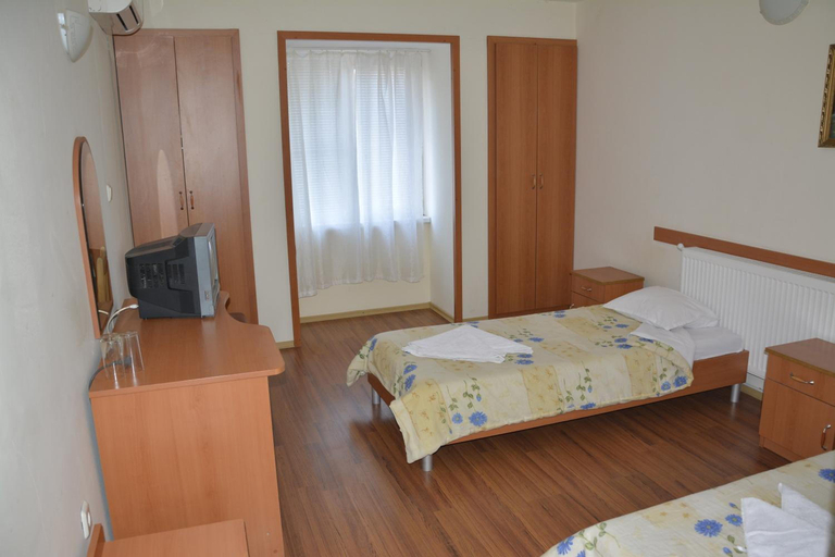 Bedroom 2, Hotel Wesso, Kavarna