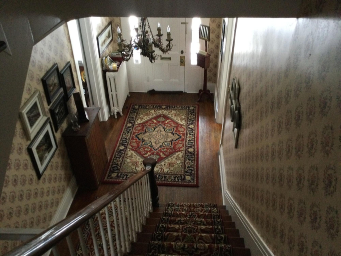 Public Area 2, Riffles and Runs B & B, Centre