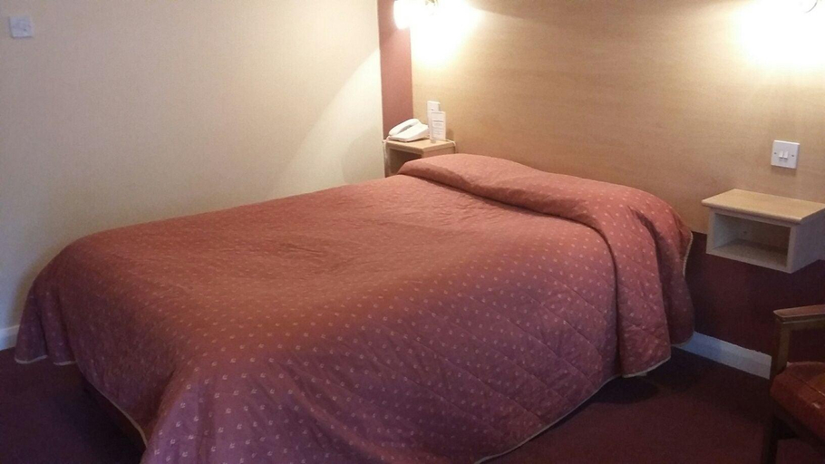Bedroom 2, Borough Arms Hotel, Stoke-on-Trent