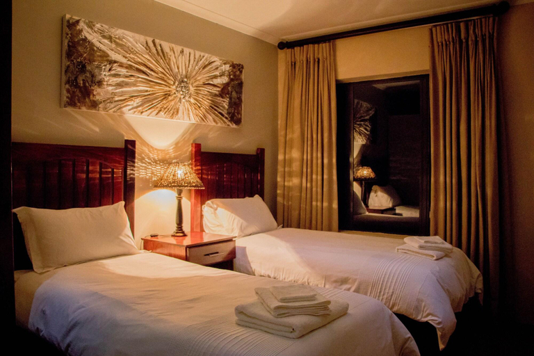 Bedroom 3, African Safari Lodge, Cacadu