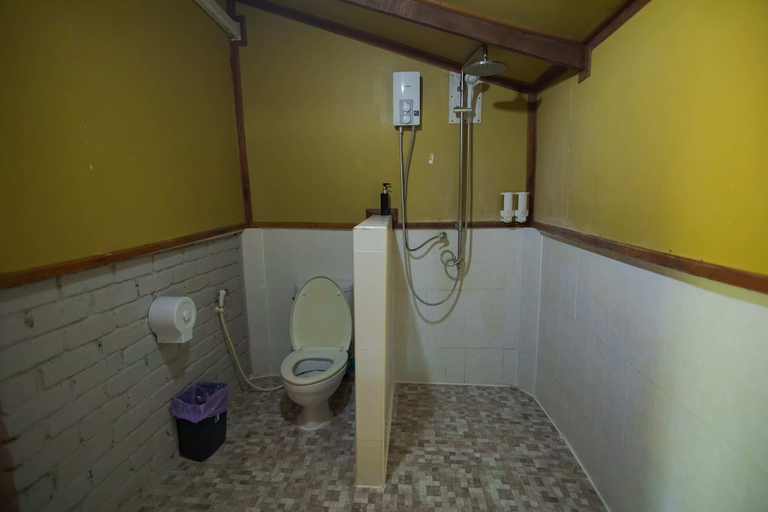 Bathroom 3, Chareena Beachside, Muang Satun